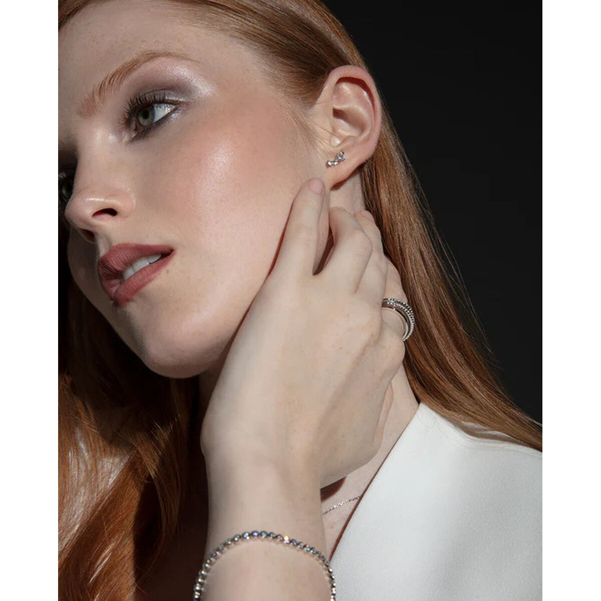 V3HAEBEDD2B01047102C17B2D73C8730667R6828237P2