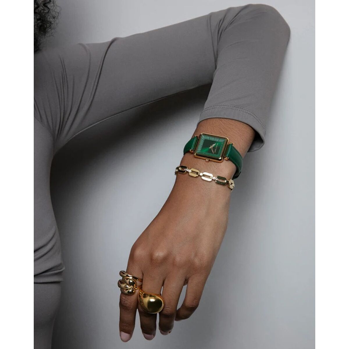 V3H788B4EBC252AB39884DCB7072FD05377R6828793P3