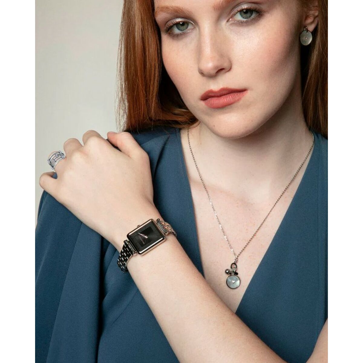 V3H3D363C7ABFC4C32ED2FC28722966AB29R6828858P2