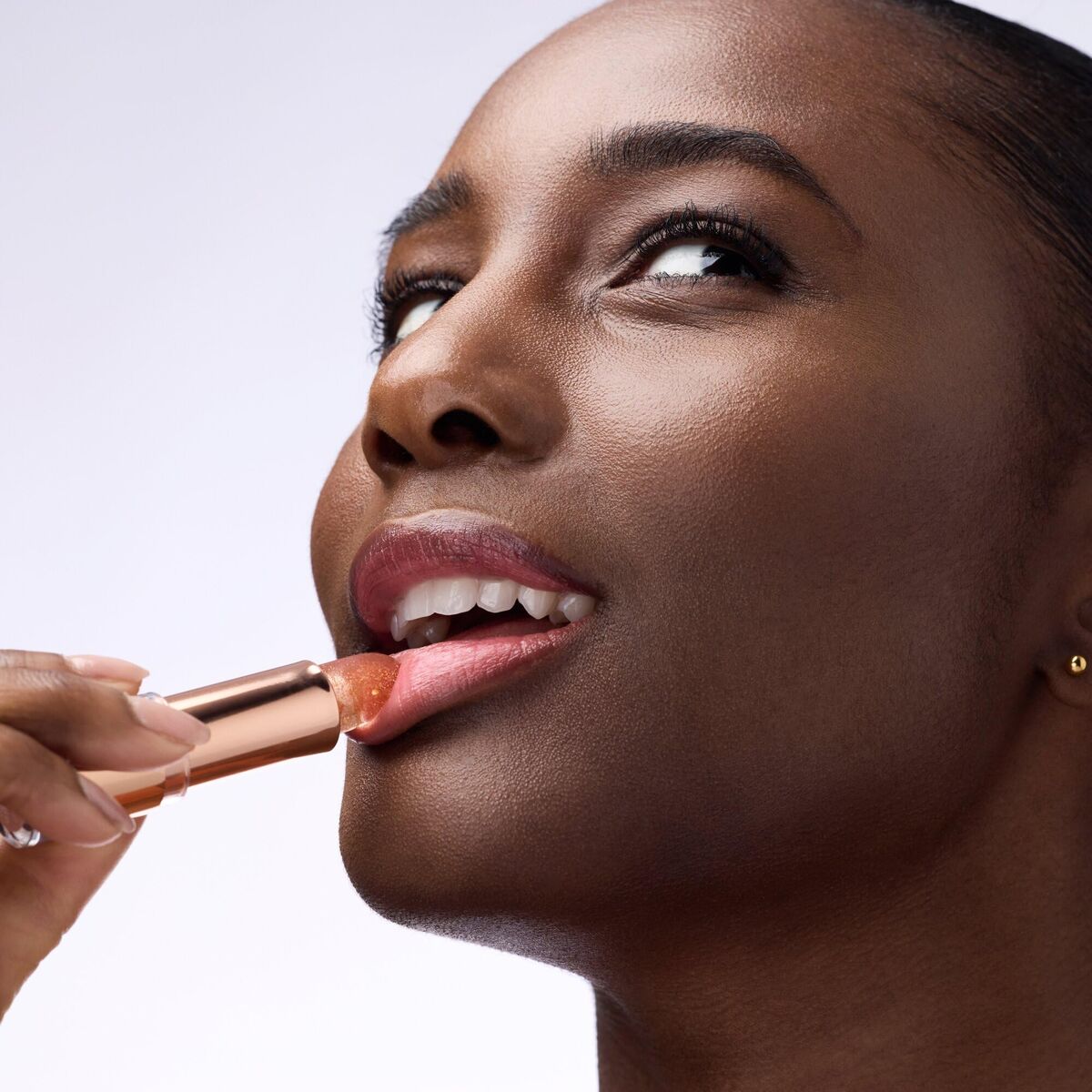 V3H776237B8A475644390811A08D27707DAR7506890P6