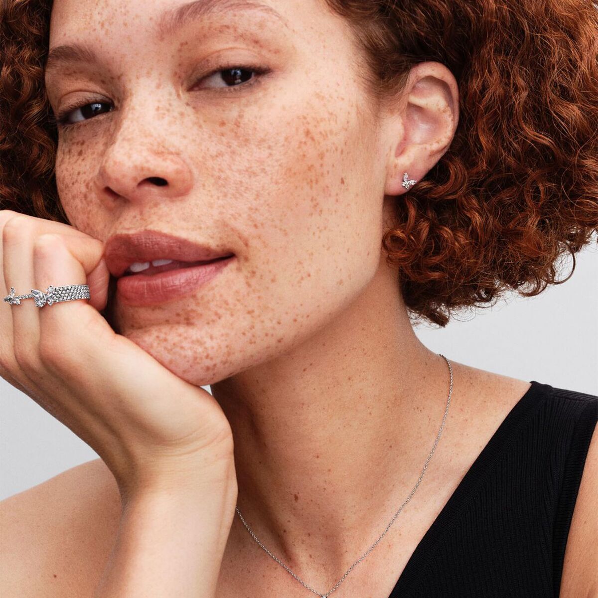 V3H9216FBFFA4E92C1AADCC9DFB417B6F22R7515039P6