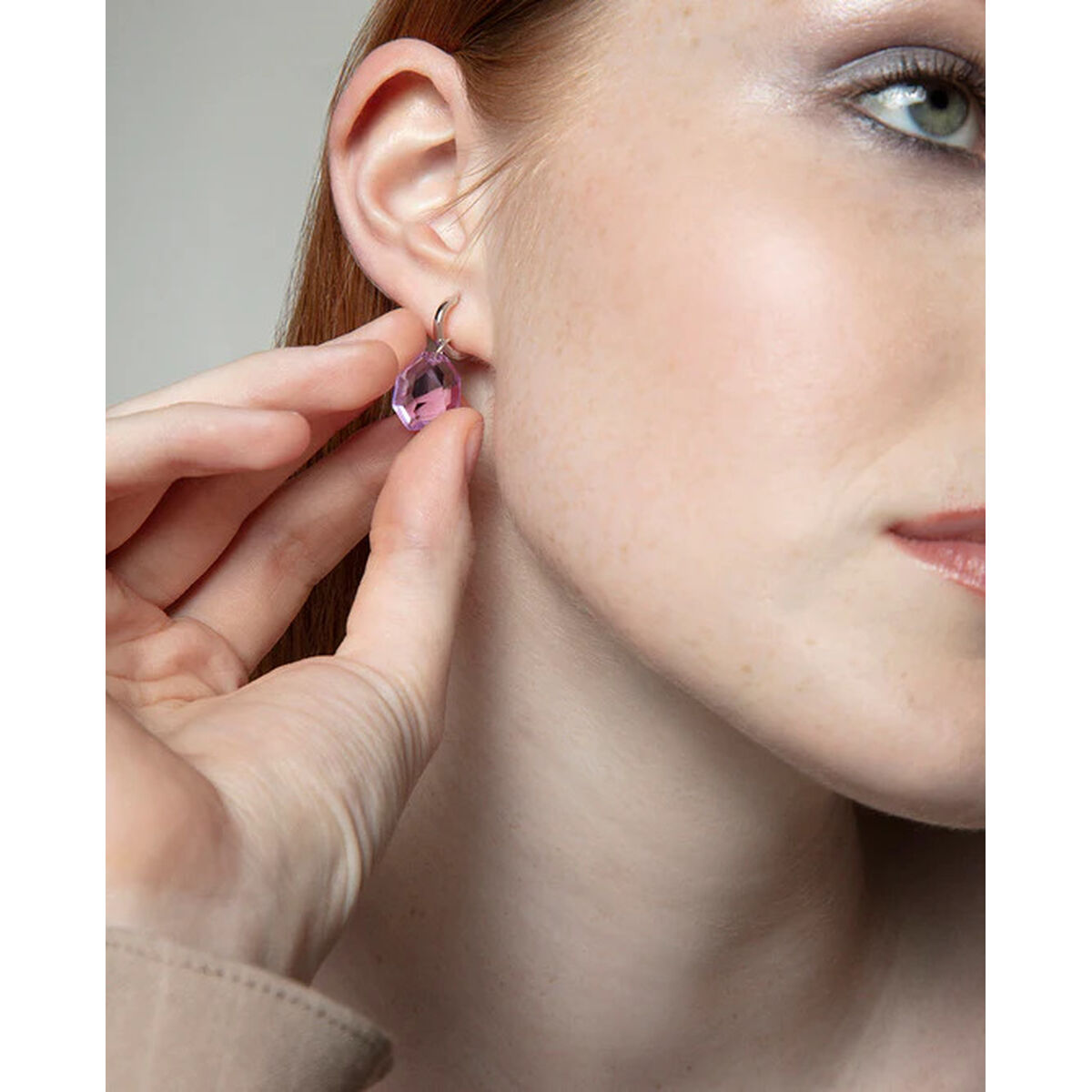 V3H3DB4BED22BEBB0D10D38FFE0ACC2ECC5R6819286P2