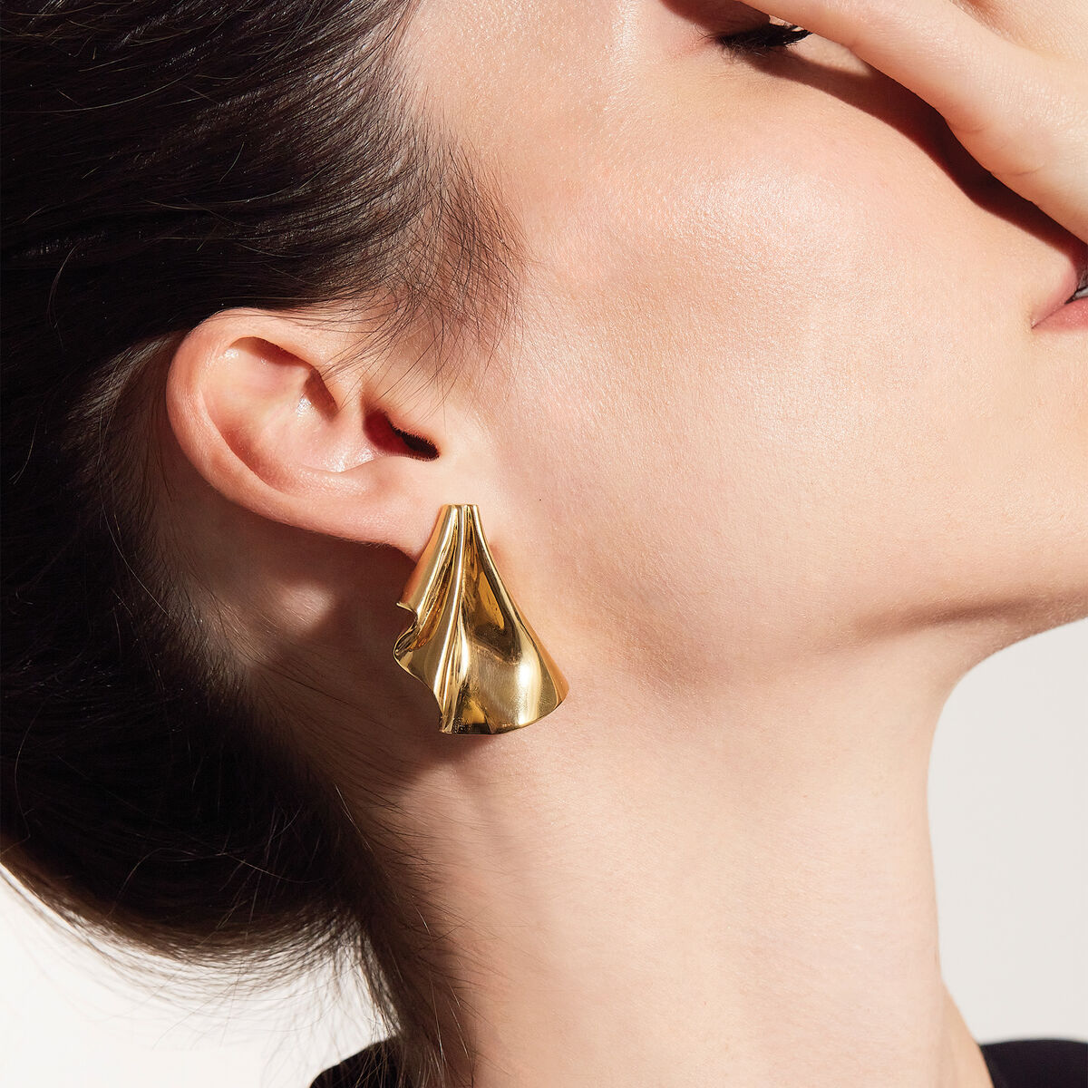 V5H308ED18B27CB749CF5C22CD5109FB433R5052640P2