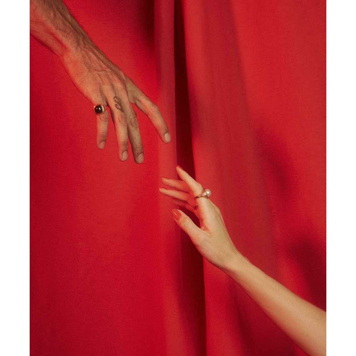 V5H818AD0062E07409F957B74D3BB120063R6082166P5