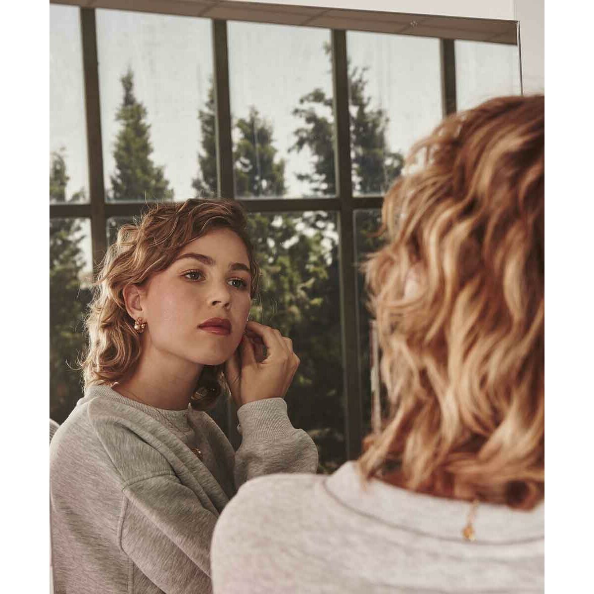 V6HE3D37BF25C70235EE4A6F81FD4B1E584R3931721P4