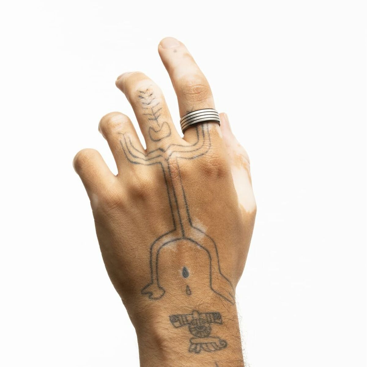 V4HF3AE3F0FC80545D28E94A6C71E1772CDR5855825P1