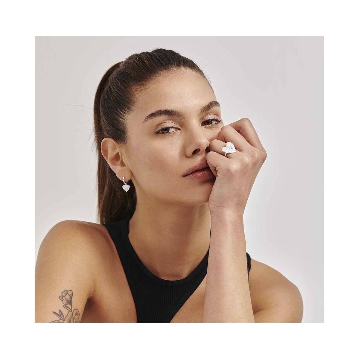 V6HA0B75A6C50F7ECBFB9BBB528AB66C815R4243596P4