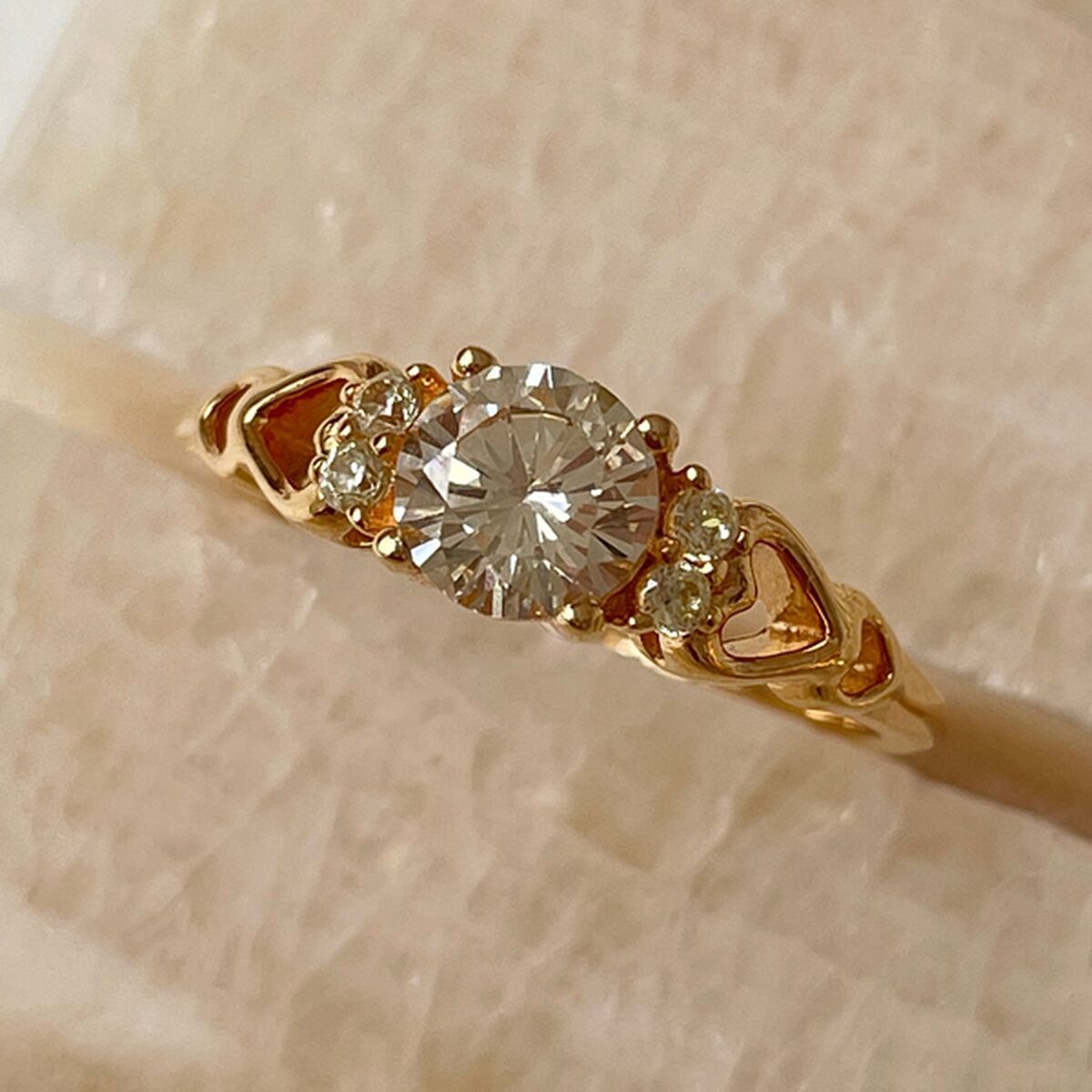 V3HC045731F99A3D25F8811B2F7C04082C7R7534569P3