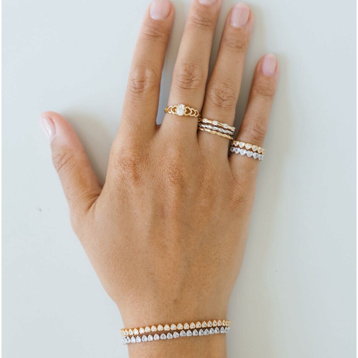 V4H3812450F7D411116336142CE2CE1B8E4R5776165P3