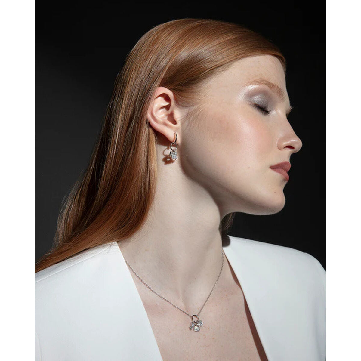 V3HD126D08B308EDD589E70754E5A1CB0BBR6827698P2